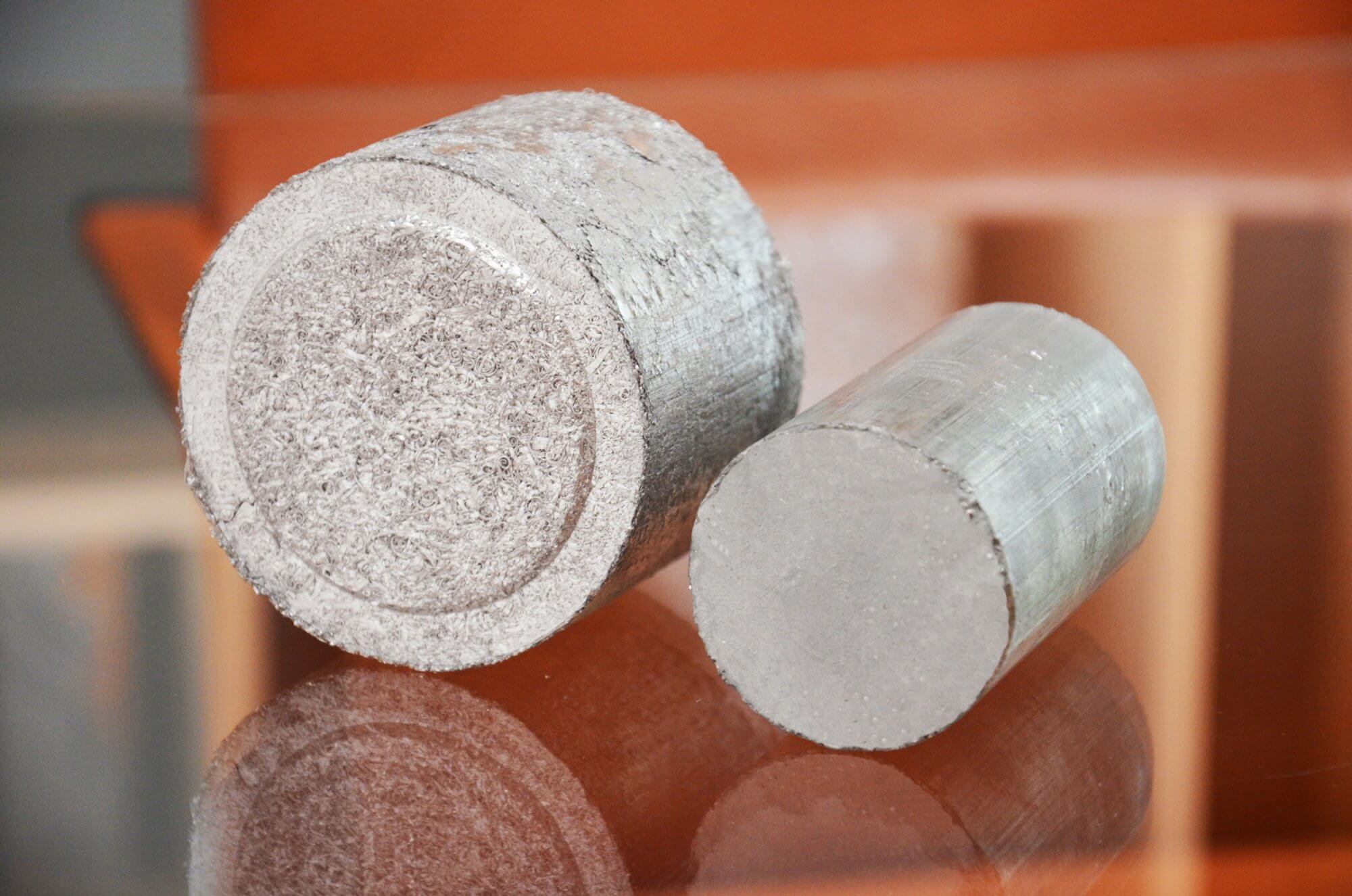 Aluminium Briketts 50 und 80 mm Durchmesser