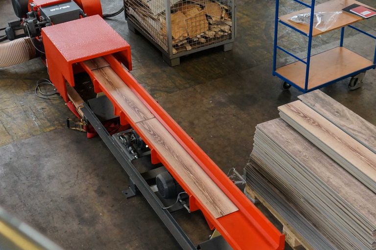WEIMA Horizontal Beaver 300 shreds panel scrap