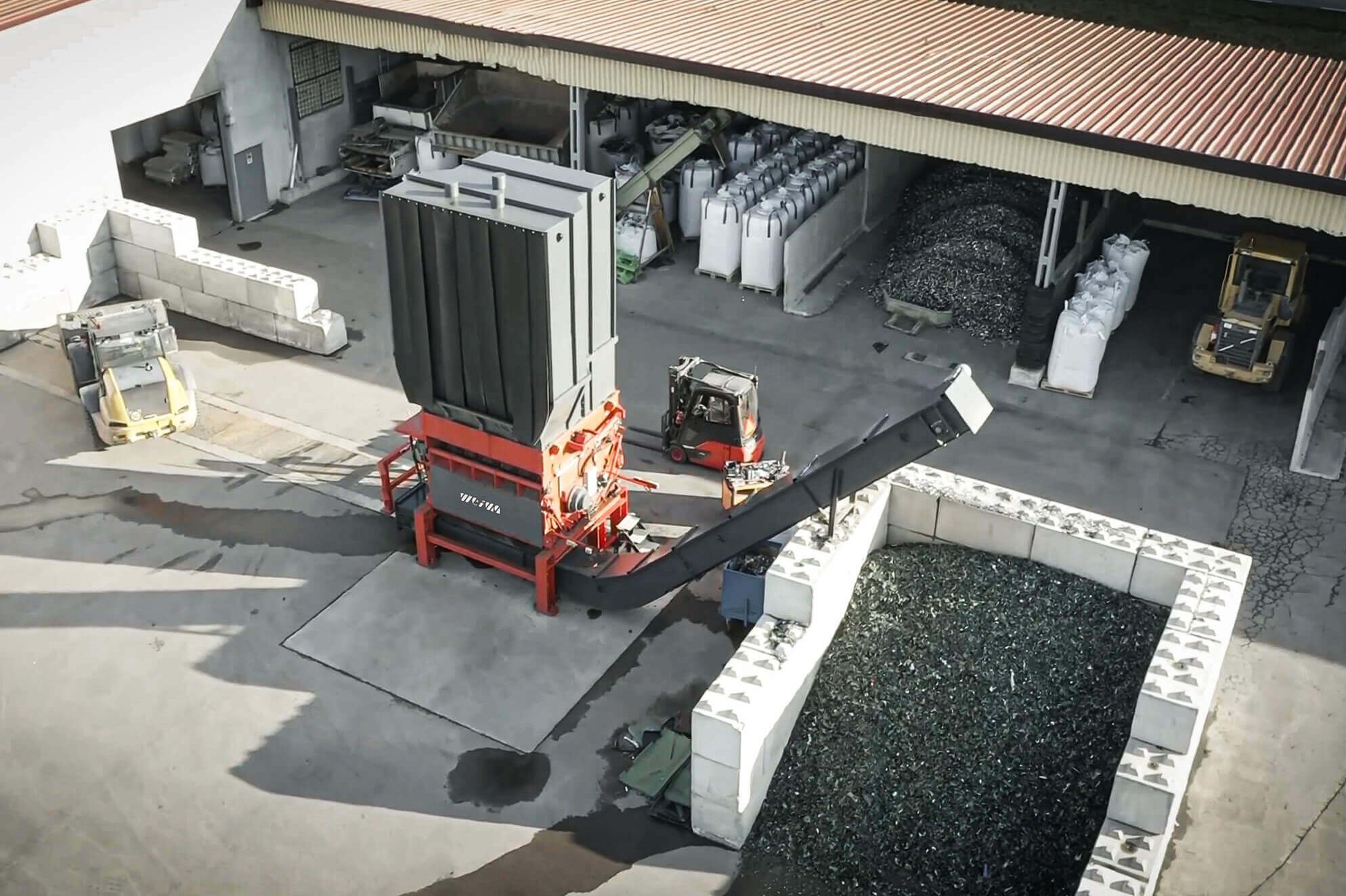 Luftaufnahme einer PowerLine 2500 Shredder Anlage