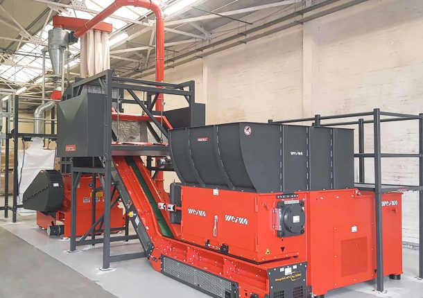 Zweistufige Zerkleinerungsanlage mit WEIMA Shredder und Schneidmühle