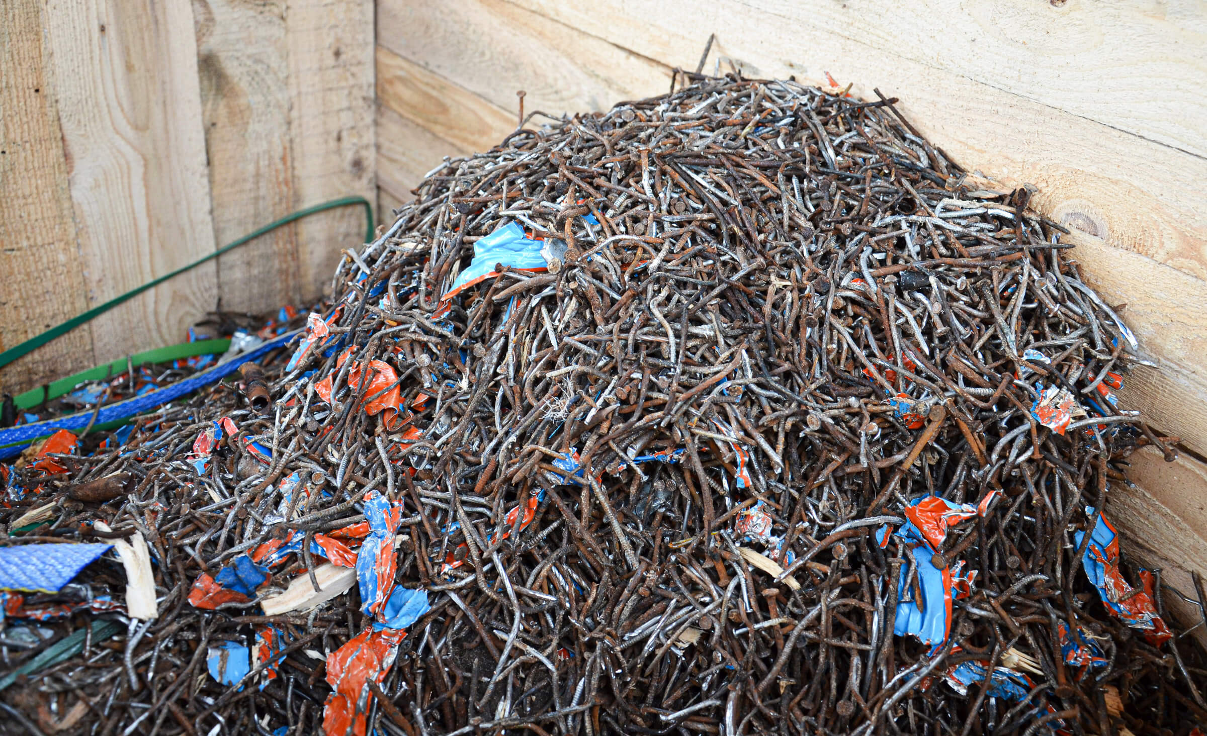 Separated foreign material (nails)