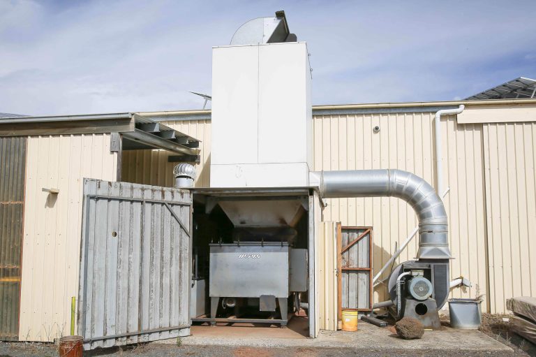 Absaugung mit WEIMA Brikettpresse TH 814 in Australien bei Paarhammer