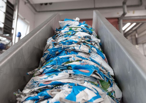 Emmi Schweiz Presslinge Milchtueten PUEHLER WEIMA