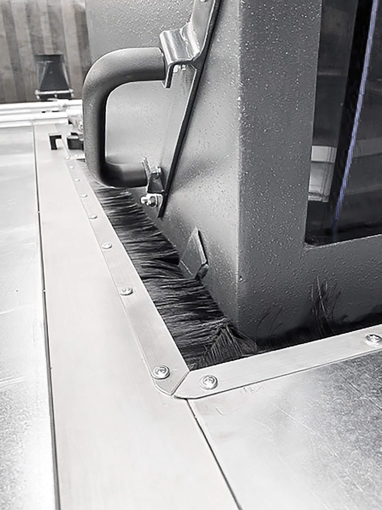 Metallbox gegen Schall und Lärm um WEIMA Schneidmühle