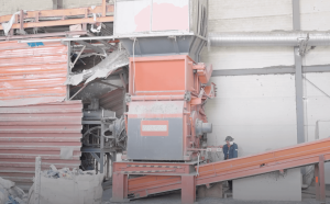 WEIMA PowerLine 1500 Zerkleinerer für Siedlungsabfälle bei Woory